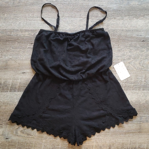 Free People Pants - NWT! Free People Tahlia Lace Romper Black